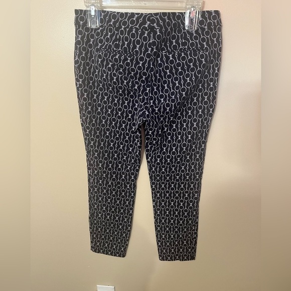 Lauren Ralph Lauren Navy with Gray Circle Link Design Flat Front Pants Sz 6 - Picture 4 of 5
